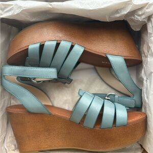 Marc Fisher Women’s Wedge Sandals